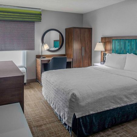 Hampton Inn Detroit Northville Exterior foto