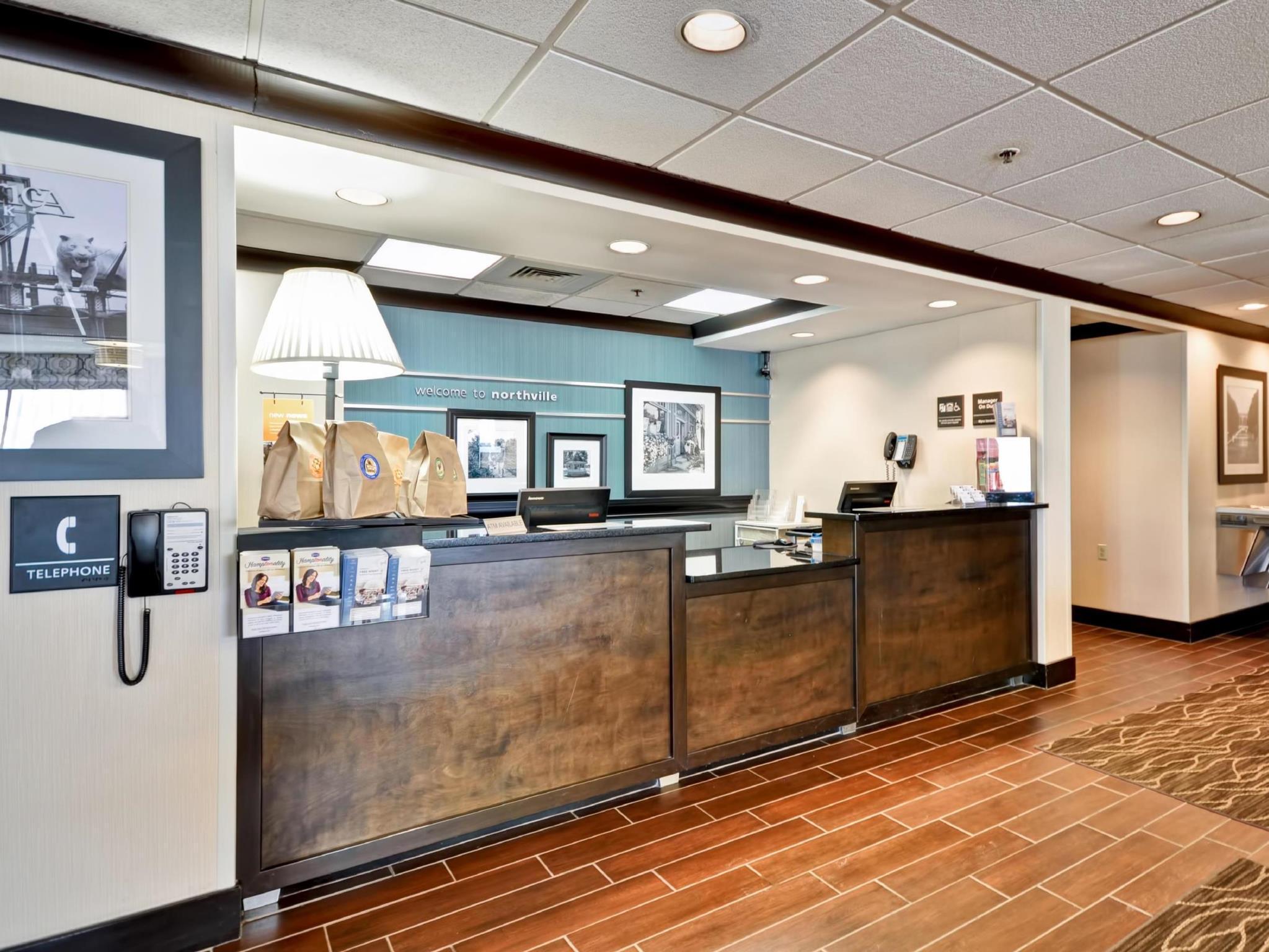 Hampton Inn Detroit Northville Exterior foto