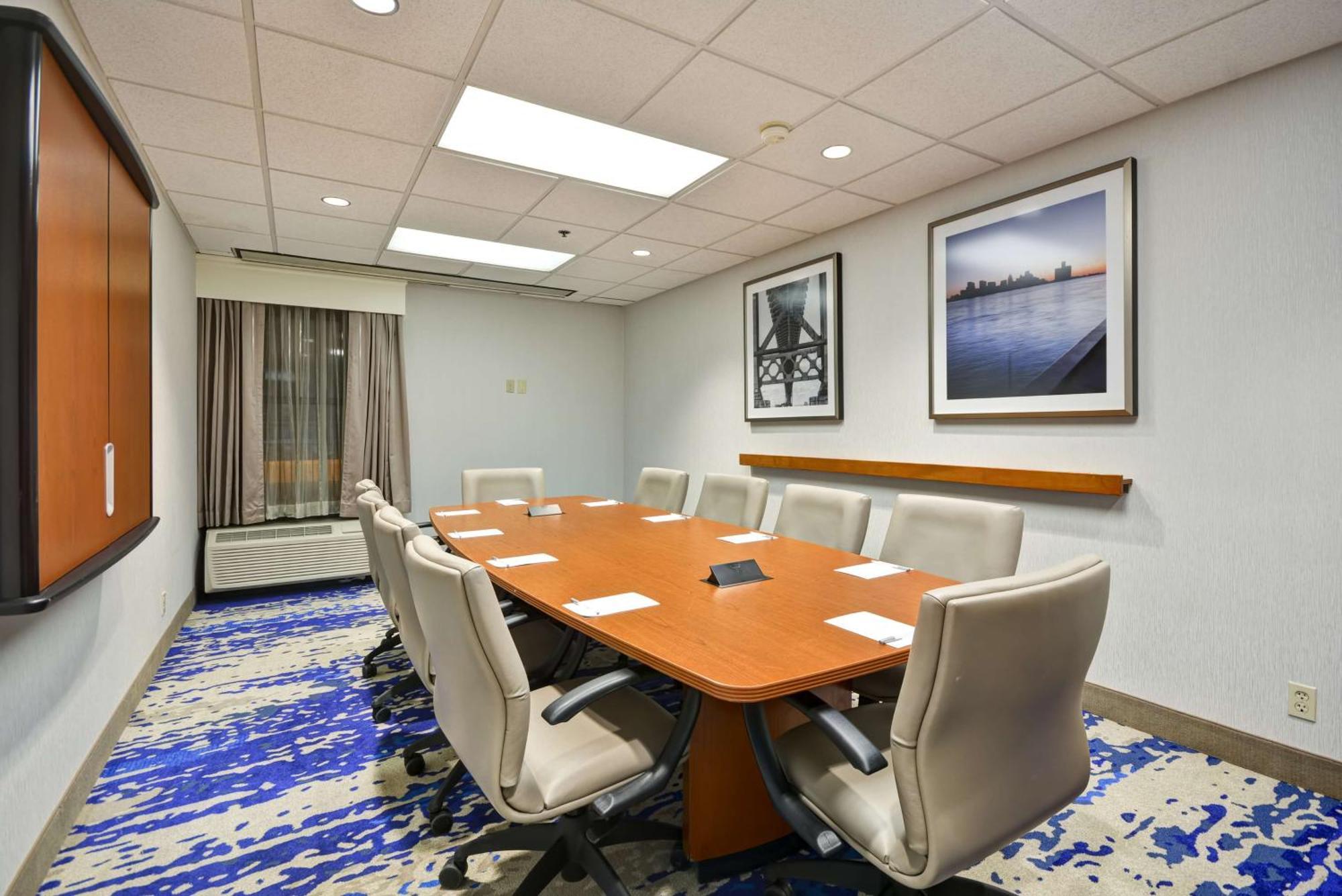 Hampton Inn Detroit Northville Exterior foto