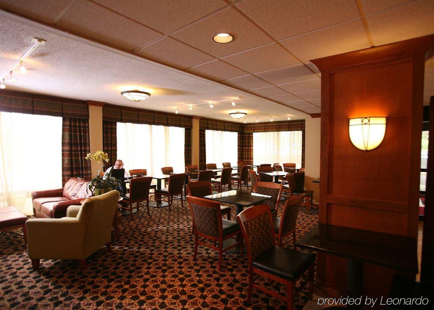 Hampton Inn Detroit Northville Restaurant foto