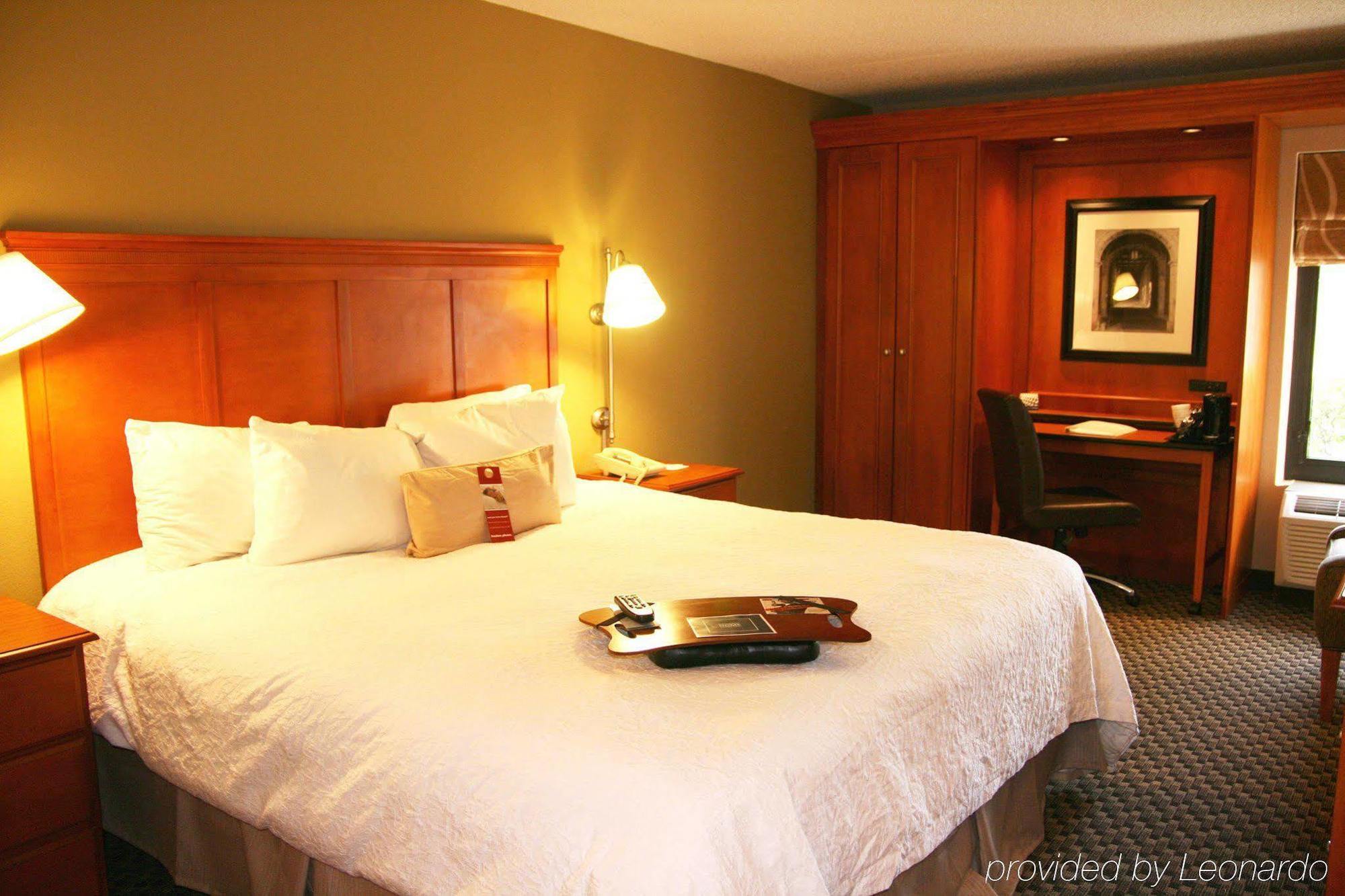 Hampton Inn Detroit Northville Zimmer foto