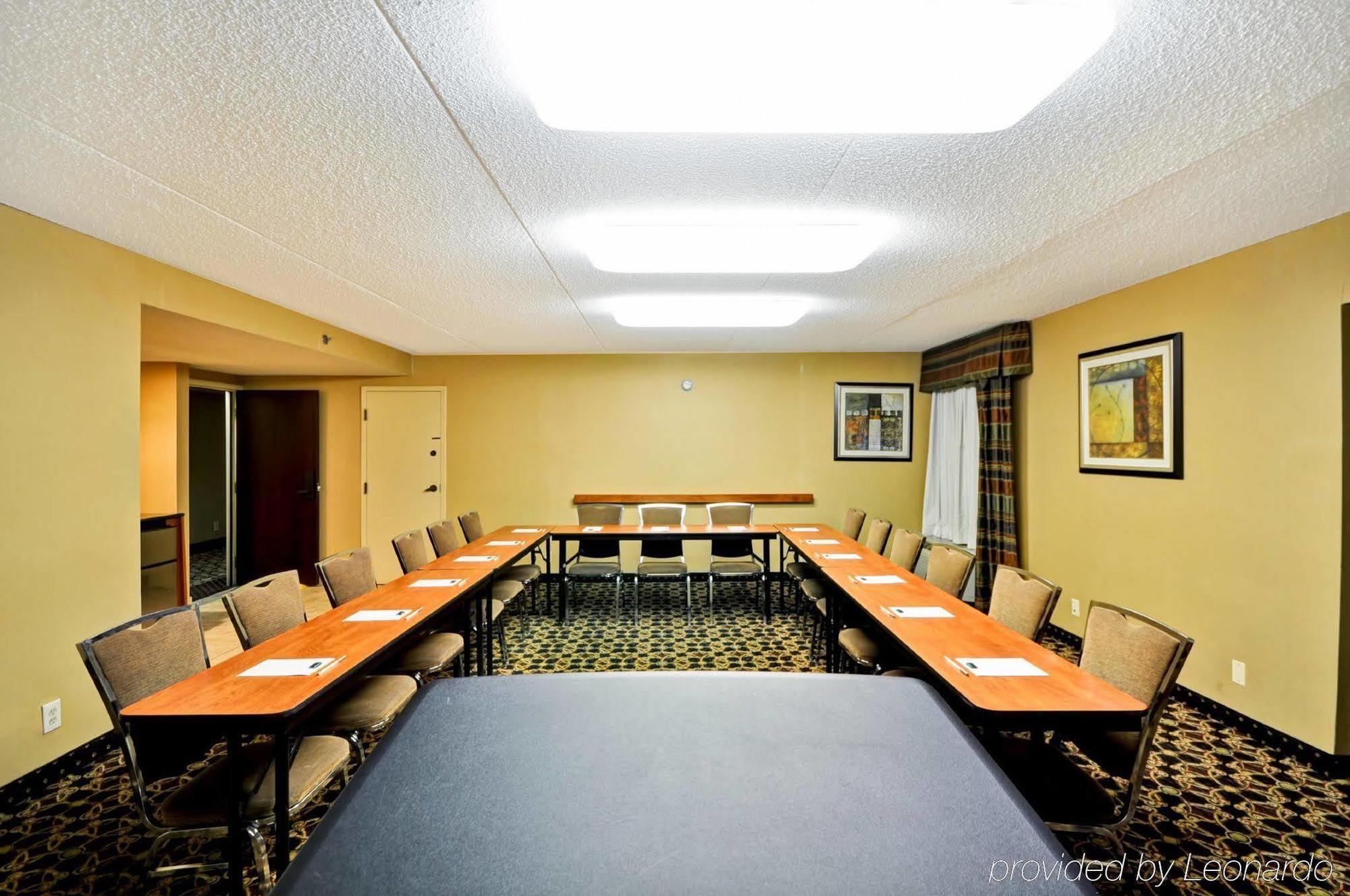 Hampton Inn Detroit Northville Exterior foto